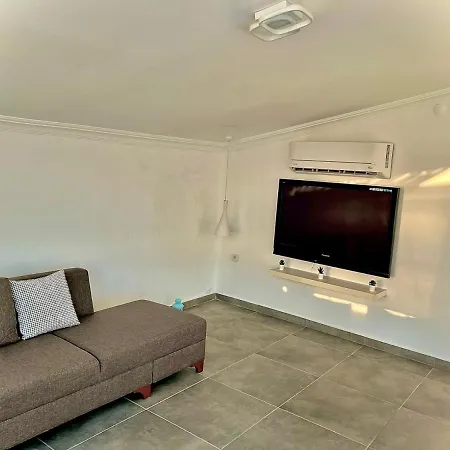 Modern Flat Near Public Beach With Terrace * Калкан